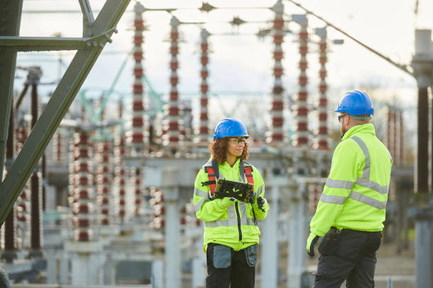 Best Local Electrician Companies  in Redding, CA